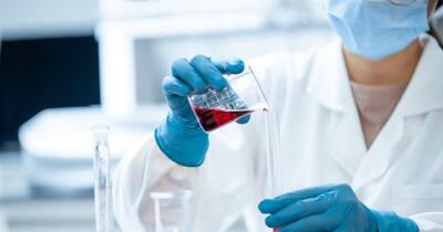 Inteligența artificială a creat primele virusuri, generând dileme de biosecuritate