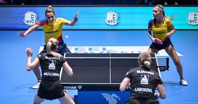 Elizabeta Samara și Bernadette Szocs luptă pentru medalii la Europenele de tenis de masă
