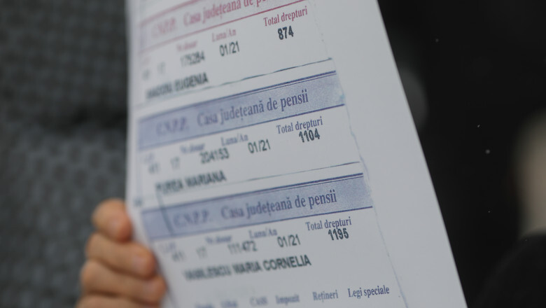 REVOLTĂTOR Comisia Europeană cere extinderea contribuției CASS asupra pensiilor pentru a face rost de bani pentru salariile bugetarilor!