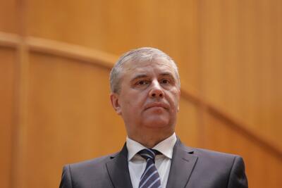„România pare un stat confiscat de serviciile de forță”