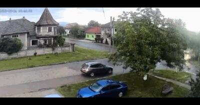 Motociclist de 29 de ani, mort într-un accident în Beiuș. Poliția: O șoferiță nu i-ar fi acordat prioritate