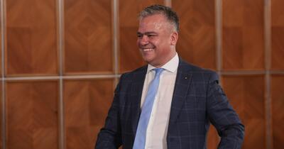 Nume grele în ultima listă de miniștri vehiculată pentru guvernul Veștea: PSD ar urma să ceară portofolii cheie