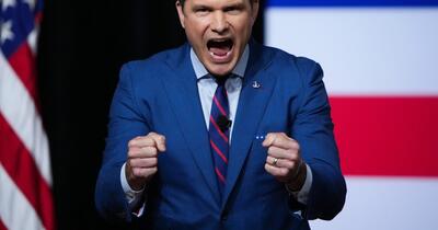 Pete Hegseth susține că Iranul nu mai poate produce arme și că noul lider suprem este „probabil desfigurat”