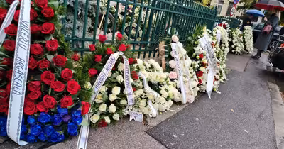 Lumea fotbalului românesc și-a luat rămas-bun de la Viorel Păunescu. Gigi Becali, printre cei prezenți la înmormântare