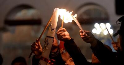 Cum va ajunge Lumina Sfântă în România anul acesta: anunțul trimisului Patriarhiei la Ierusalim, în plin război