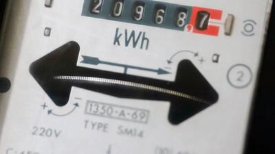 Un sibian a demonstrat în instanță că tensiunea electrică slabă e ilegală / ANRE aplică amenzi de 10 mii de lei