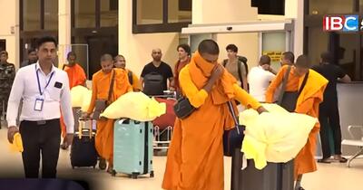 Scandal uriaș în Sri Lanka: 22 de călugări budiști, arestați după ce au fost prinși cu 110 kg de droguri, la întoarcerea dintr-o excursie