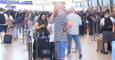Noul sistem european de frontieră provoacă întârzieri pe aeroporturi. Pasagerii sunt sfătuiți să ajungă mai devreme la zboruri