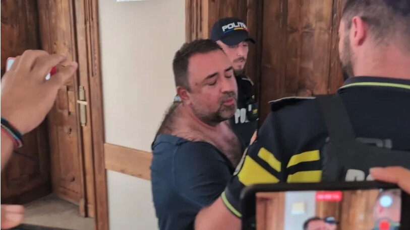 VIDEO Procurorul reținut cu arma la o petrecere acuză „mafia din Banat” de tentativă de asasinat