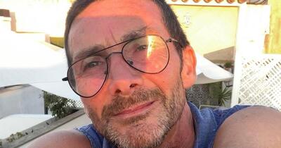 Angajatul unui supermarket, concediat după ce a oprit un hoț care fura ouă de ciocolată. „Nu avem voie să facem nimic””