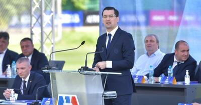 Răzvan Burleanu și-a dezvăluit salariul de la FRF. Selecționerul încasează de patru ori mai mulți bani