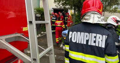 Tragedie într-un bloc din Călan: o femeie a murit într-un incendiu violent
