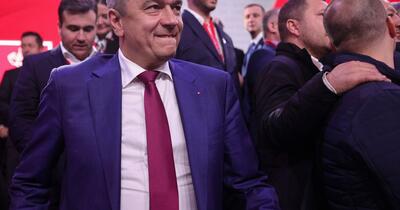 SURSE PSD a decis să nu mai continue guvernarea cu Ilie Bolojan. Social-democrații iau în calcul susținerea unei moțiuni de cenzură