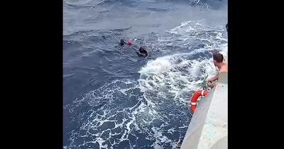 Naufragiu tragic în Pacific: zeci de dispăruți după scufundarea unui feribot