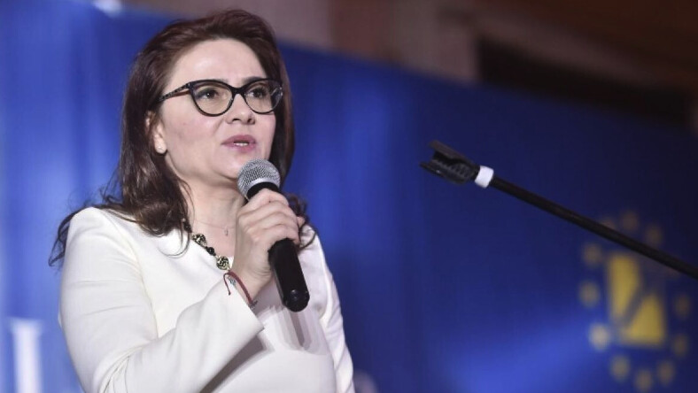 Înalt oficial al Guvernului Bolojan, pus sub acuzare de DNA