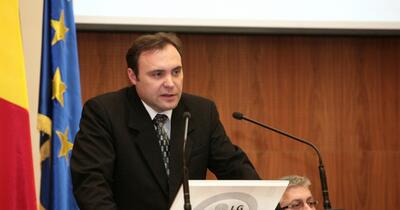 Cabinetul Luca Niculescu, acaparat de 11 miniștri PSD și câțiva tehnocrați/Dumitru Chisăliţă, preşedintele Asociaţiei pentru Energie Inteligentă, propus ministru al Energiei 