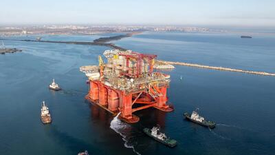 ALERTĂ O navă a fost lovită de o dronă în apropierea platformei „Pescăruș”, care aparține Petrom / ANR: Comandantul e rănit, 13 membri ai echipajului dispăruți