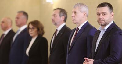 SURSE Scenarii în PNL după căderea Guvernului Bolojan: Opoziție, guvern minoritar sau refacerea coaliției cu PSD. Ce spun taberele din partid