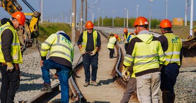 Încă 10 kilometri de cale ferată modernizată, cu fonduri PNRR, au fost dați în circulație în România