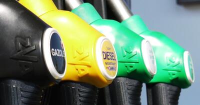 ANPC investighează prețurile carburanților; benzinăriile riscă amenzi de 500.000 lei