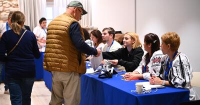 Bomba demografică riscă să explodeze pe buletinele de vot. Sociolog: „Noile generații votează, în general, partide percepute ca anti-sistem”