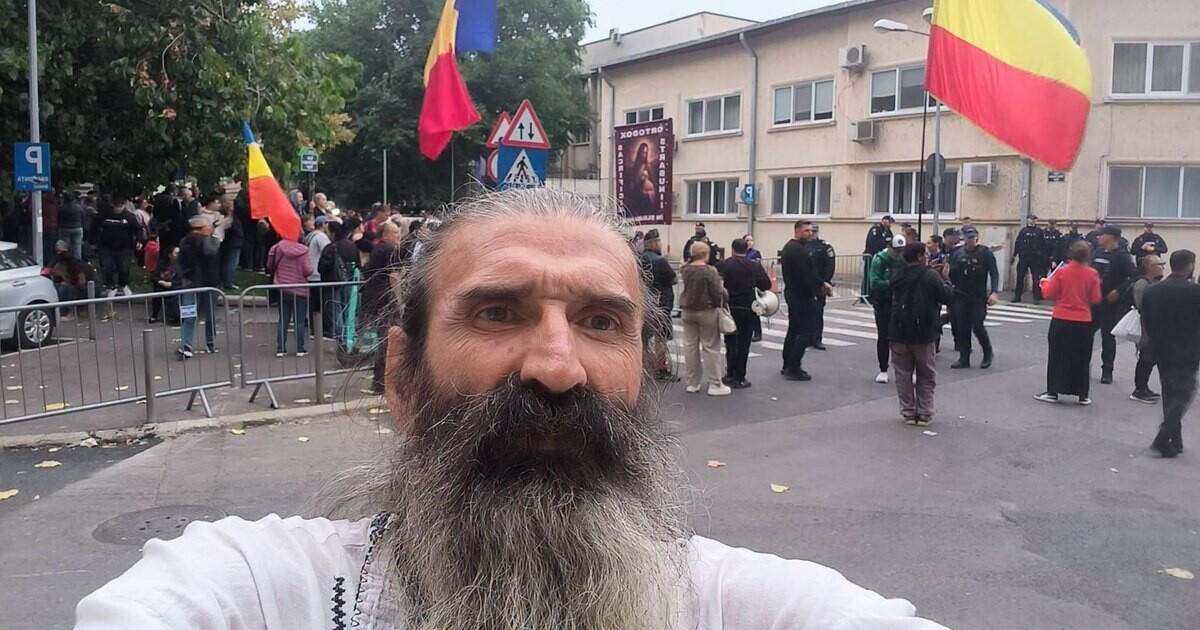 Dincolo de proteste: Stegarul Dac, legat de 16 firme și un offshore din SUA