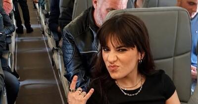 Alexandra Căpitănescu, primită cu aplauze și flori după revenirea de la Eurovision: „Suntem câștigătorii inimilor și cred că asta este mult mai important decât niște note”