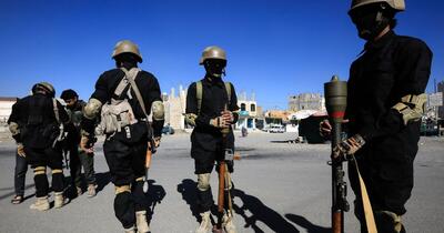 Iranul amenință cu o nouă criză energetică: Strâmtoarea Bab el-Mandeb, țintă a rebelilor houthi