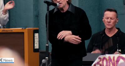 U2 s-a întors în liceul unde a început totul: concert surpriză după 50 de ani