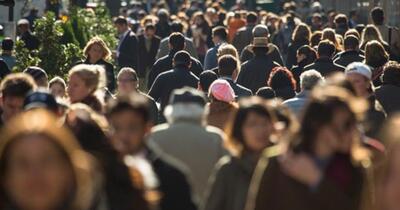 Pe cine ar vota românii, în plină criză a carburanților. AUR, în scădere semnificativă. Soluțiile preferate pentru a atenua scumpirile 