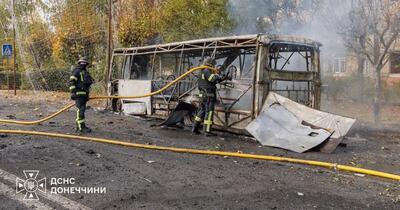 Carnagiu la Kramatorsk: cel puțin 30 de morți după lovirea a două autobuze