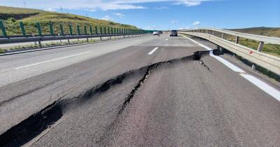 Autostrada A10 Sebeș-Turda cedează: Devieri de trafic și un scandal pe tema „viciilor ascunse”