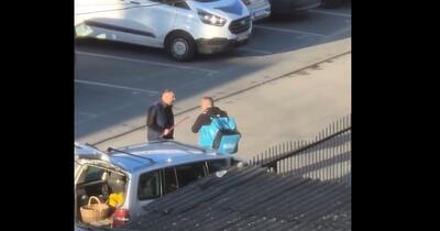 Scene de groază în Cluj-Napoca: un curier a fost bătut cu ranga și lovit cu mașina de un șofer. Poliția face anchetă