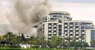 Doi morți într-un incendiu la hotelul Zenith din Sunny Beach. Focul s-a reaprins la câteva ore după ce fusese stins