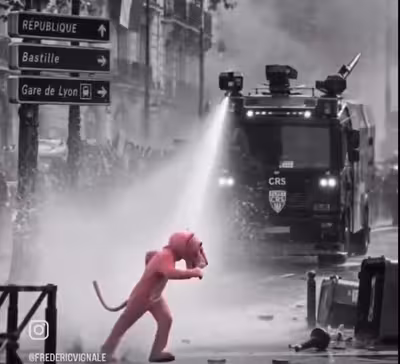 De citit.../Valul de protest semnalează o criză profundă a actualului model economic și politic/Omenirea se îndreaptă orbește spre conflicte și mai grave?