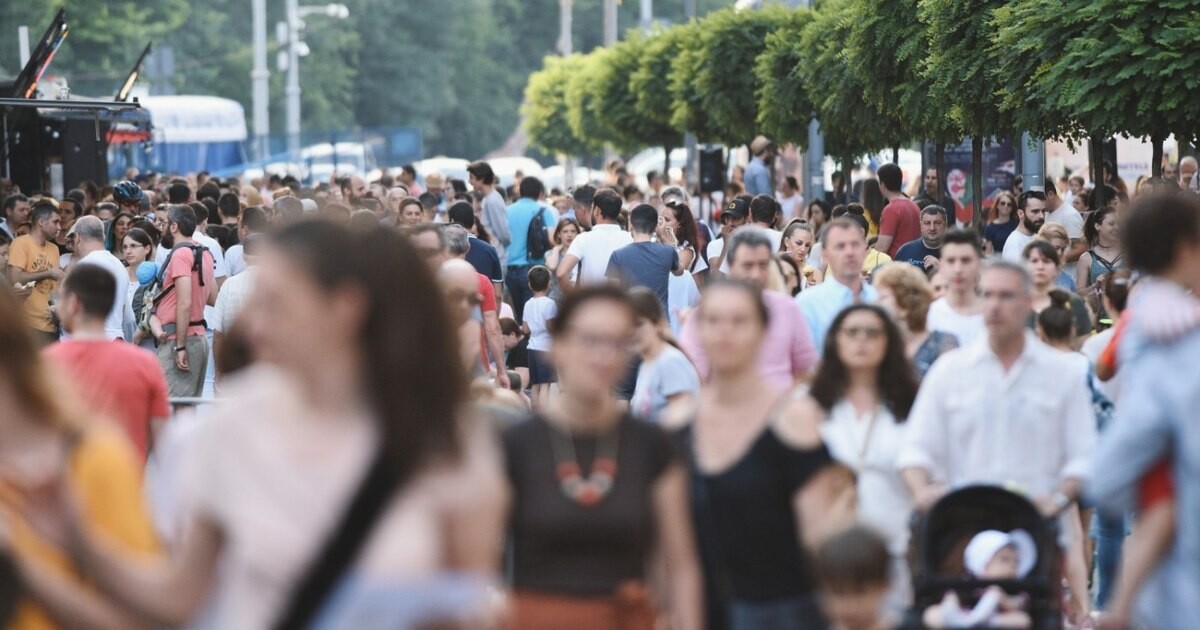 „Prefer un trai modest, dar stabil, decât un trai prosper, dar incert”/Ștefureac explică sprijinul populației pentru moțiunea PSD-AUR împotriva Guvernului