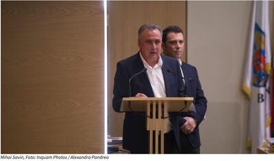 Preşedintele Autorităţii Vamale Române, Mihai Savin, reţinut de procurori, alături de alte două persoane din cadrul instituţiei