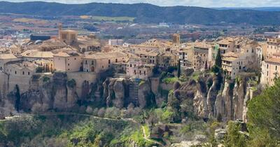 Cel mai subestimat oraș al Spaniei: un loc medieval spectaculos, cu străzi înguste și case suspendate, care pare desprins dintr-o altă epocă