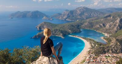 Destinația europeană cu soare garantat în vacanțe, unde plouă cel mai puțin. Surpriza din clasament, peste Grecia și Spania