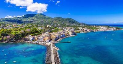 Ischia, alternativa la Coasta Amalfi: Farmecul sudului italian la prețuri mici