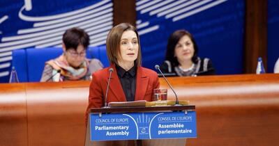 Discursul Maiei Sandu în Parlamentul European, întrerupt de Cristian Rizea. Președinta R. Moldova a fost decorată cu Ordinul European de Merit