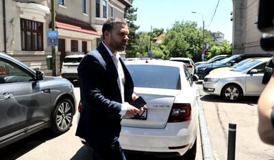 Foarte interesante amănunte...