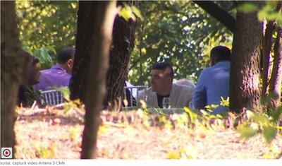 Antena 3 spune că liderul AUR dă o petrecere mare în nordul Capitalei de ziua de naştere și le cere invitaţilor bani pentru fiul său, în loc de cadouri