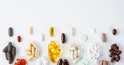 Avertismentul medicilor: suplimentele populare pot pune ficatul în pericol