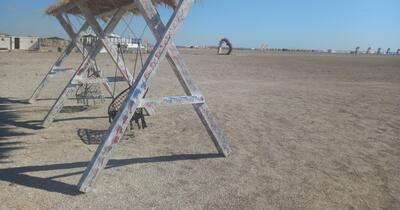 Cum a ajuns Mamaia o ruină scumpă: privatizări haotice și plaje pustiite