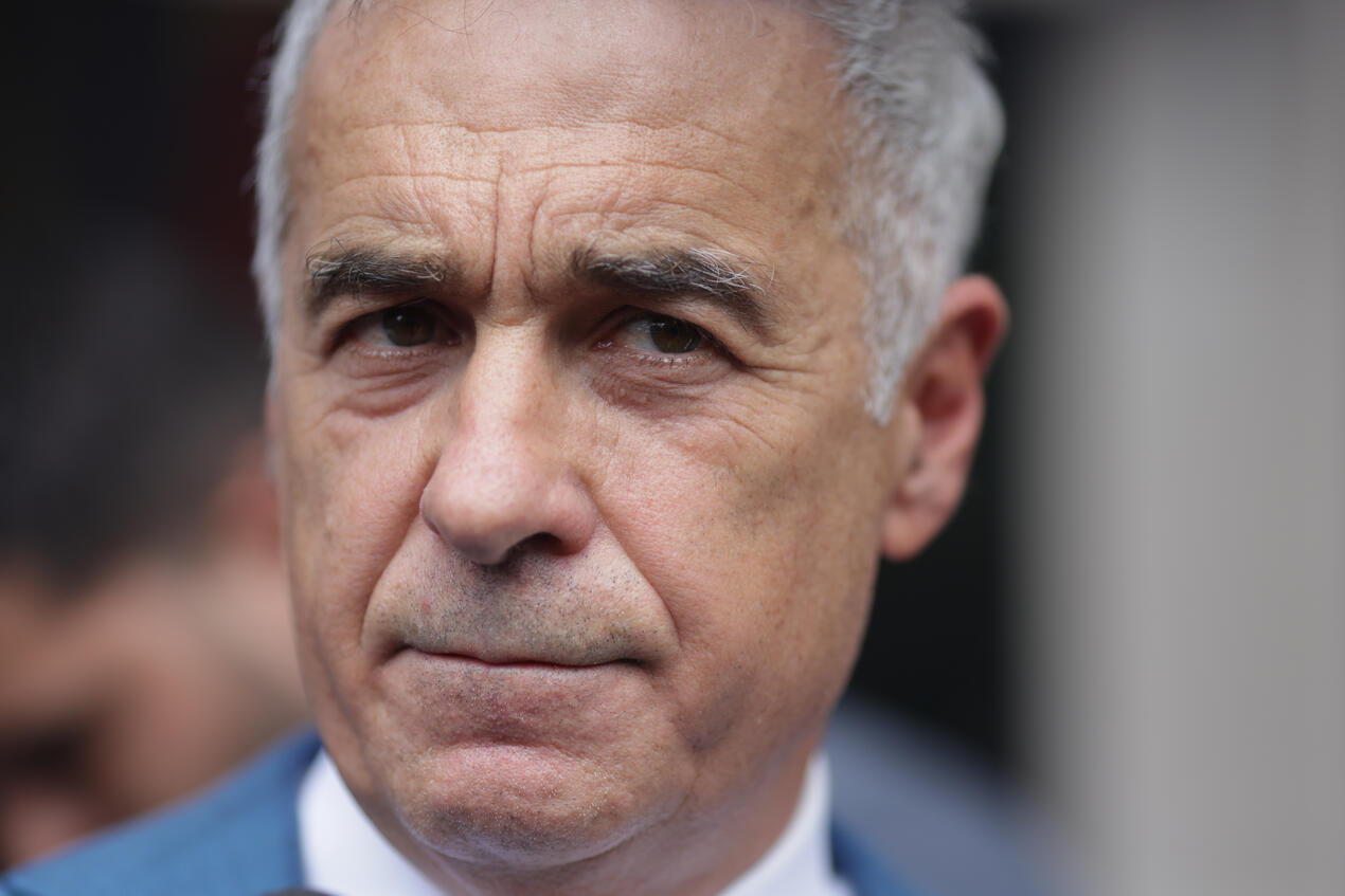 Călin Georgescu numește euro „trădare”, dar deține sute de mii de euro în conturi
