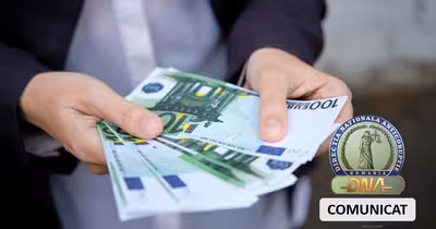 Inspector AFM, reținut pentru luare de mită: promisiunea făcută unei firme pentru 45.000 de lei. La percheziții au mai fost găsiți 90.000 de euro