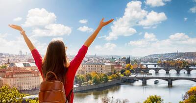 Praga, orașul european cu cea mai accesibilă vacanță în 2026: O masă la 10 euro