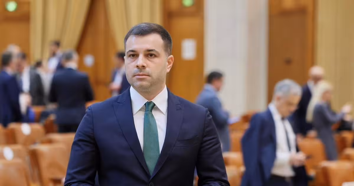 Gafă de proporții pe șantier: noul ministru PSD a botezat tunelul Momaia după un actor de la Hollywood