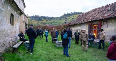 Turiștii străini aleg vacanțe „pe muncă” în România. Cazare și masă gratuite, în schimbul ajutorului în gospodării
